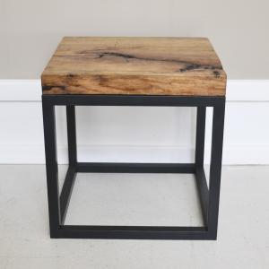 MESA LATERAL FERRO/CEDRO DEMOLICAO